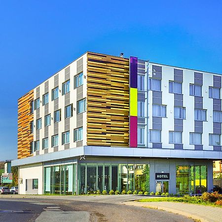 Qubus Hotel ז'ורי מראה חיצוני תמונה