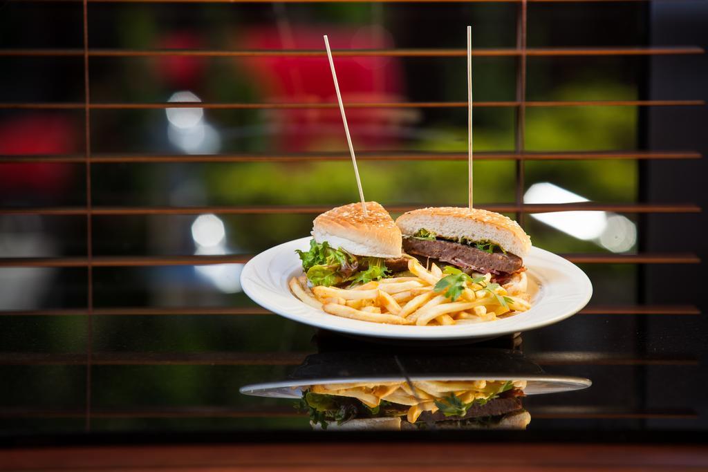 Qubus Hotel ז'ורי מראה חיצוני תמונה