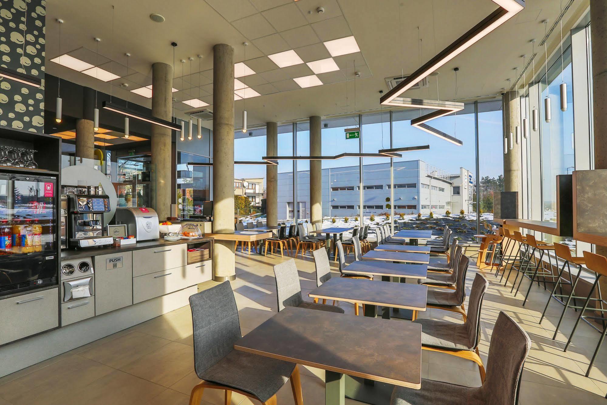 Qubus Hotel ז'ורי מראה חיצוני תמונה
